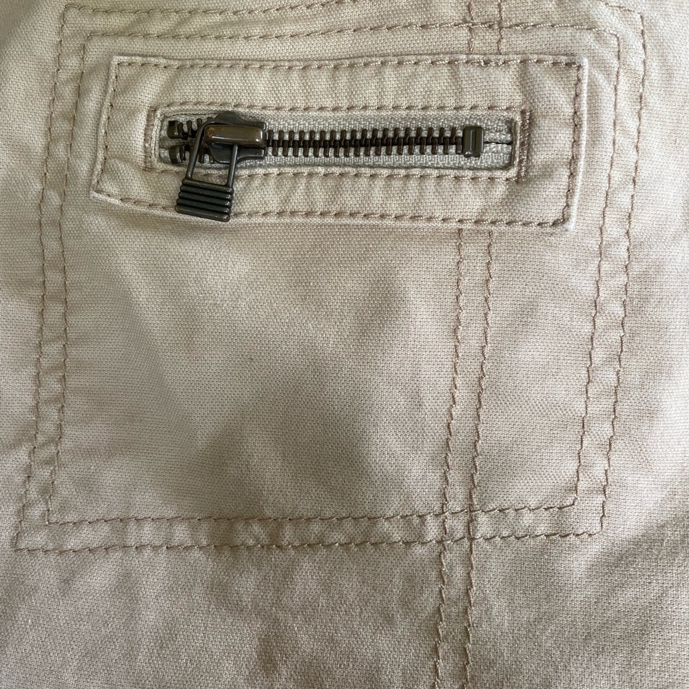 Ann Taylor LOFT Marisa Fit Khaki Capri Pants – Size 12 MINT CONDITION - Picture 9 of 11